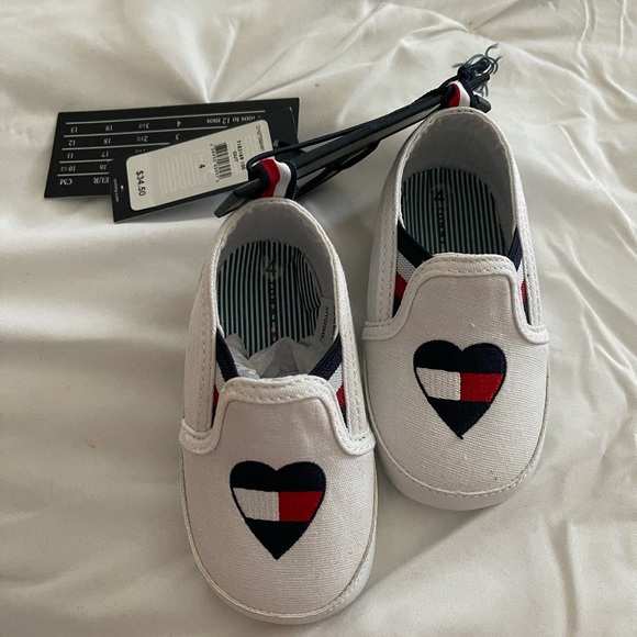 Baby girls baby shoes 9 to 12 months old - Picture 3 of 3